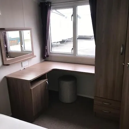 3 Bedroomed Caravan With Amazing Sea Views! Daire Hunmanby