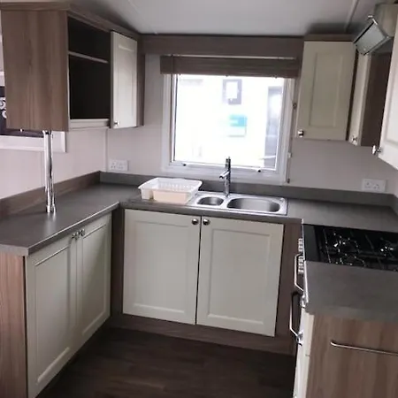 Apartament 3 Bedroomed Caravan With Amazing Sea Views!
